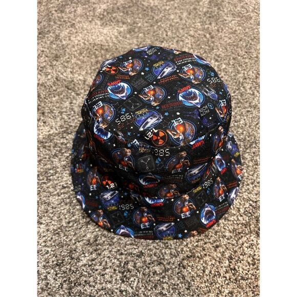 Universal Studios Jaws / ET / Back to the Future Retired Bucket Hat C17-20 - Picture 1 of 3